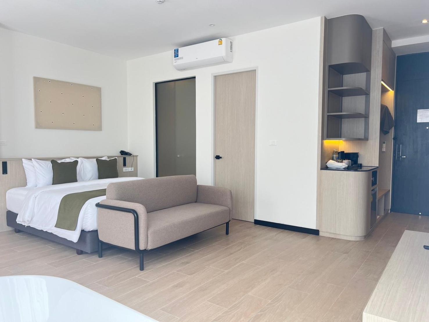 Whitt Hotell 4*
