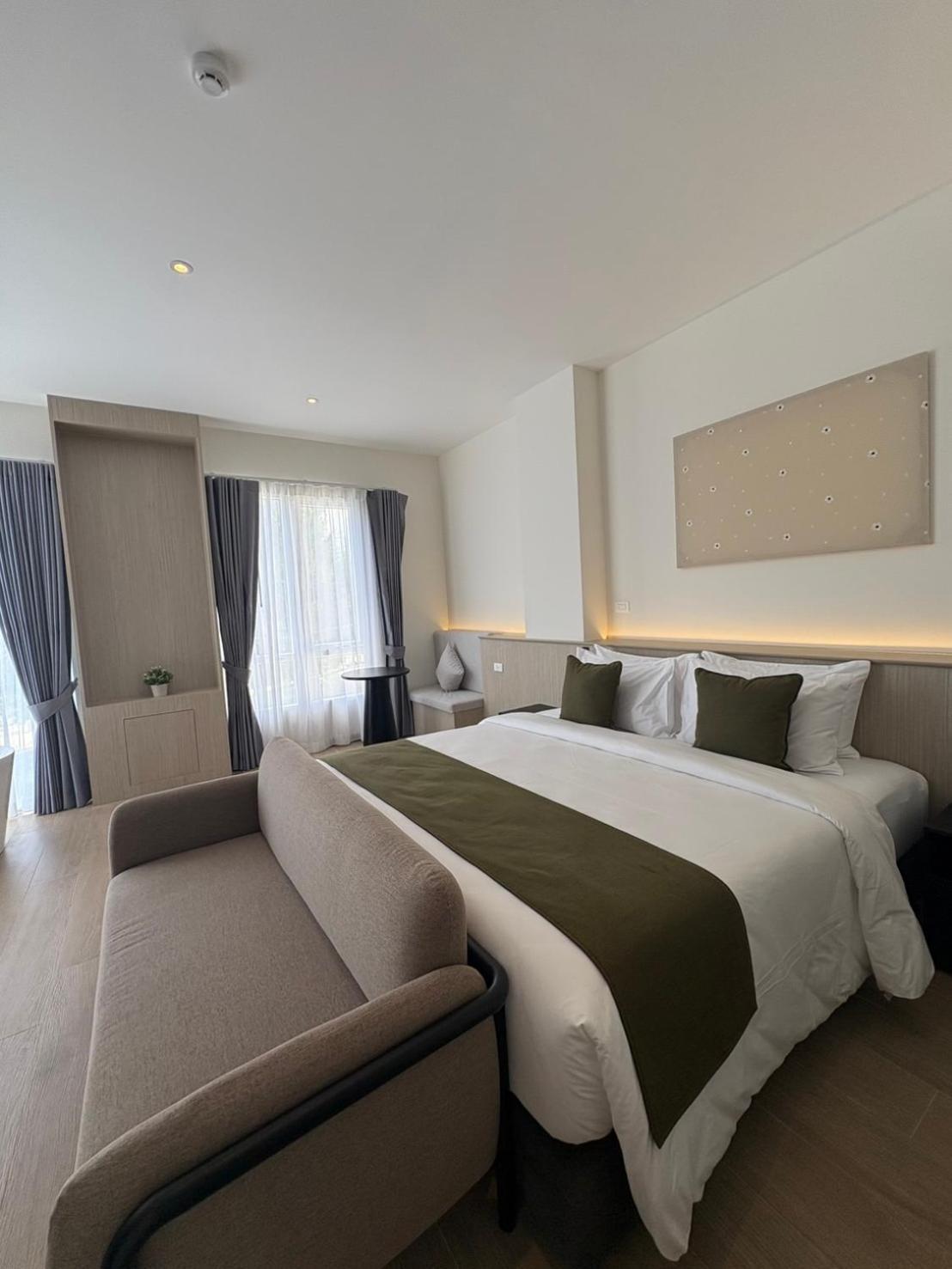 Whitt Hotell HHQ